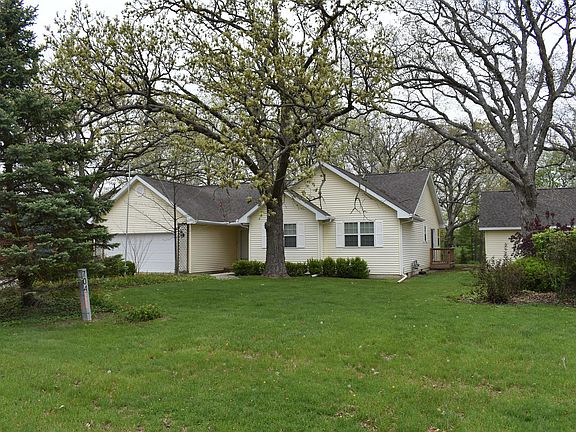 3rd image of 106 Chickasaw Ln