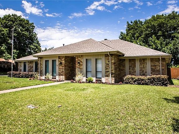 4th image of 3413 Sheffield Cir