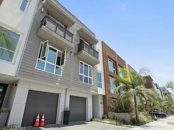 1156 N Orange Dr, Los Angeles, CA 90038