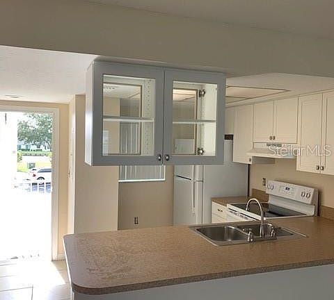 2nd image of 12538 SW Kingsway Cir APT 1006