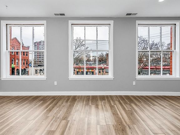 5th image of 80 Wingate St APT 2F