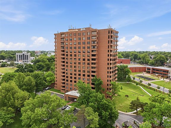 2nd image of 2121 S Yorktown Ave APT 706