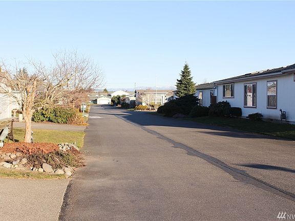4th image of 1901 176th Street Ct E #15