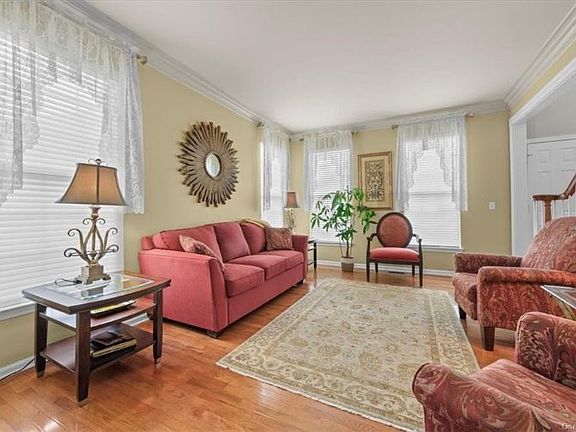 5th image of 18 Galloway Ln