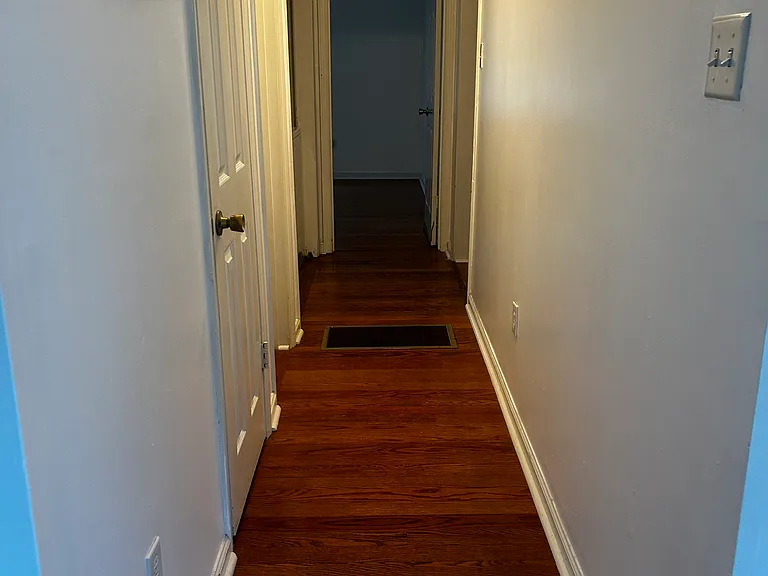 Lyle Ln — Photo 8