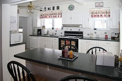 3rd image of 50 Lenox Ave