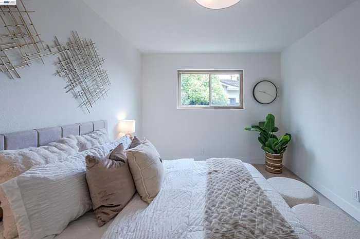 3743 Sanford St — Photo 28