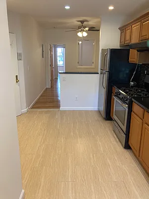 Rented by Melissa Conanan, LREB | media 3