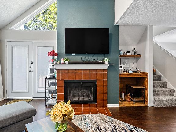 2nd image of 2314 Bamboo Dr APT I203