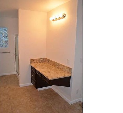 3rd image of 15250 Las Flores Ave