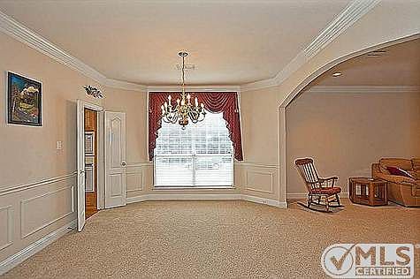 5th image of 1902 Lakeway Dr