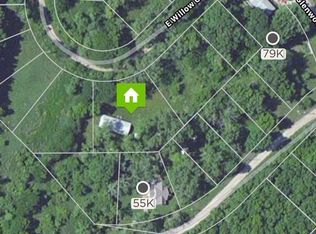 7105 N Willow Glen Ct, Ozawkie, KS 66070