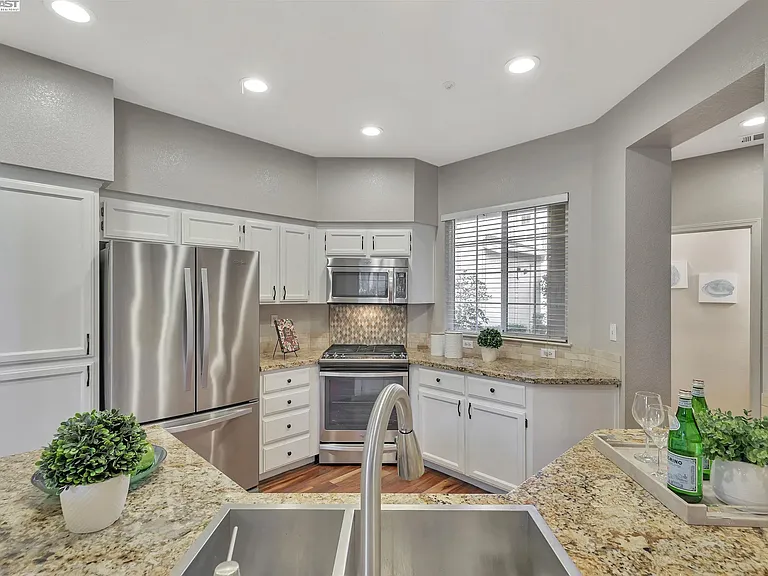 10849 McPeak Ln — Photo 6