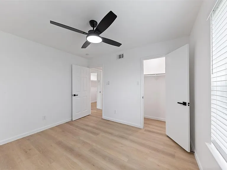 815 Lyle West Ave #C — Photo 14