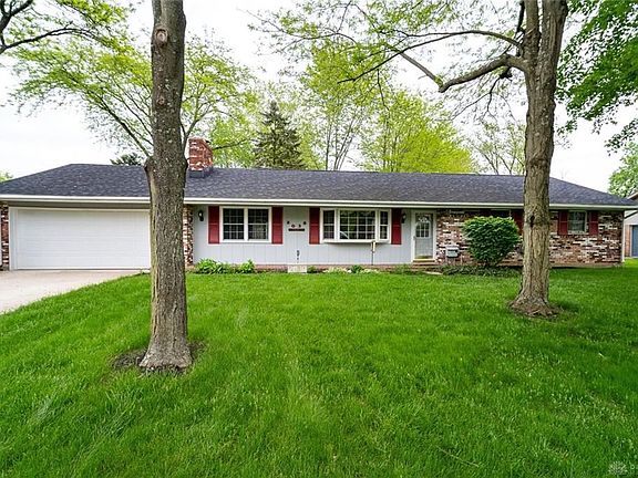 2nd image of 2038 Avon Dr