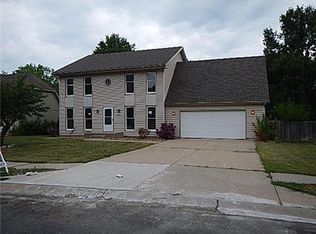 3900 NE 63rd St, Gladstone, MO 64119