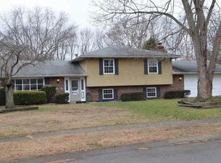 5385 W Dalton Dr, Fairfield, OH 45014