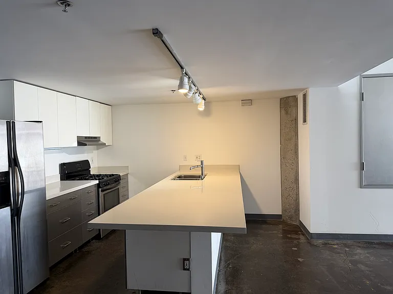 1855 Industrial St #108 — Photo 2