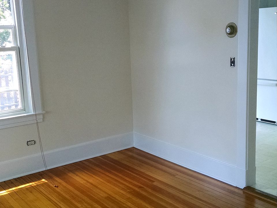 2nd image of 92-1458 Aloha Blvd