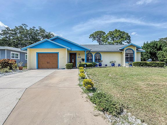 2nd image of 905 68th Avenue Dr W