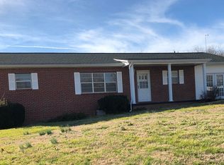 409 Jane Way Ln, Jacksboro, TN 37757