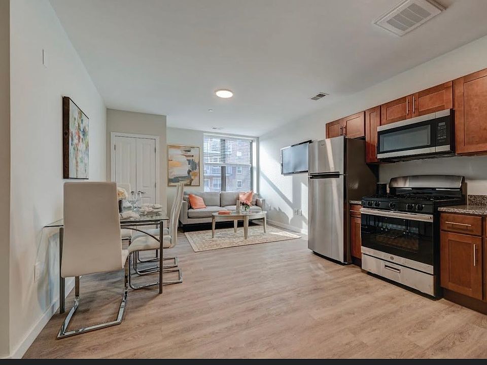 2nd image of 329 W State St APT 105