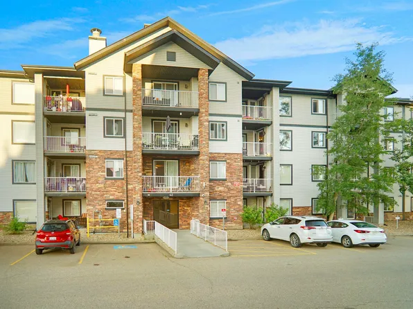 42 Summerwood Blvd #215, Strathcona County, AB T8H 0C3