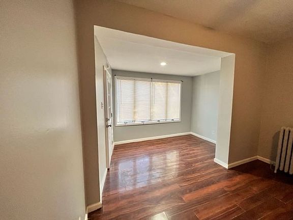 5th image of 402 W Chew Ave Floor 1