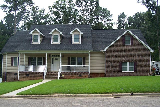 1st image of 137 Mina St