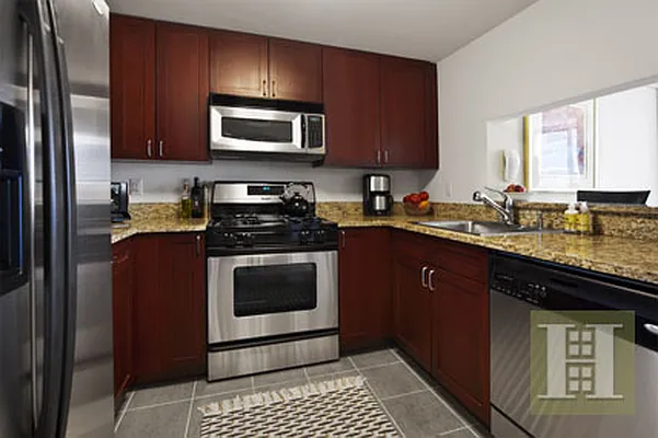 Rented by Halstead Real Estate | media 6