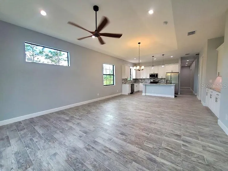 1038 San Cristobal Ave — Photo 14