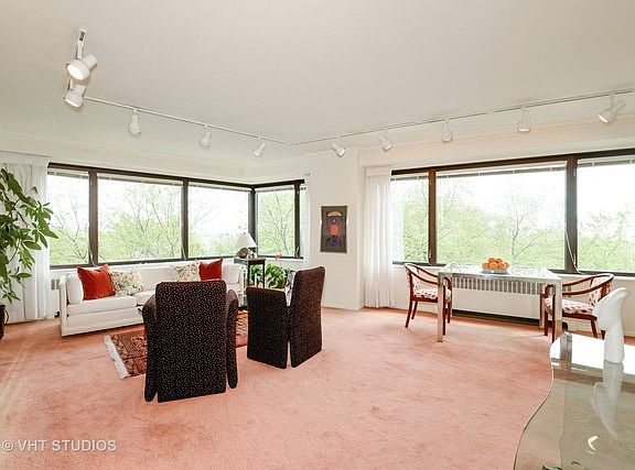 3rd image of 3100 N Lake Shore Dr APT 608