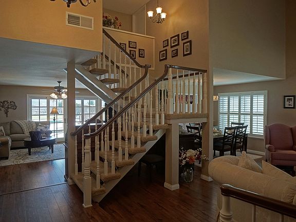 2nd image of 15250 Lotusgarden Dr