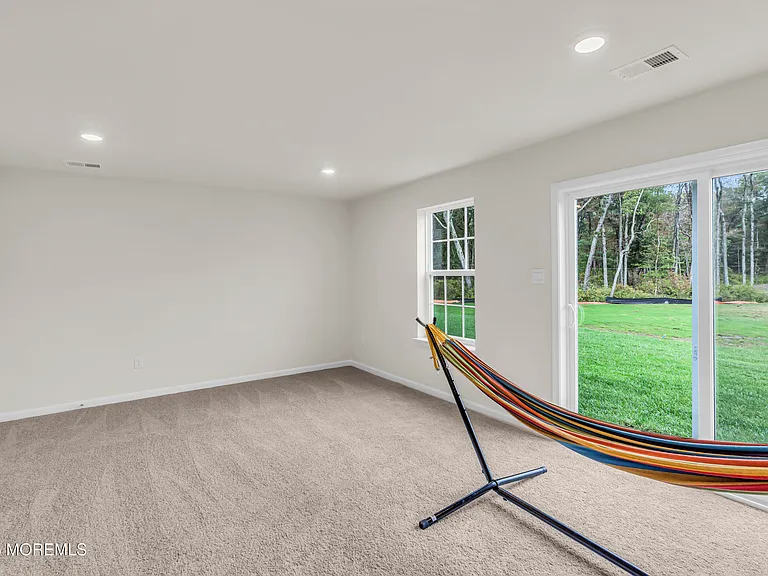 22 Forest Park Dr — Photo 30
