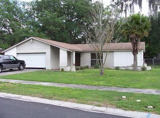 616 Pine Forest Dr, Brandon, FL 33511