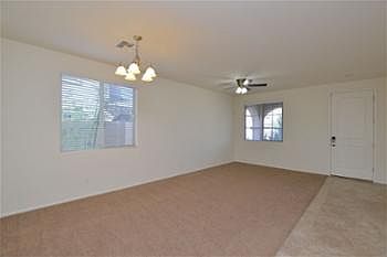 4th image of 871 E Wimpole Ave