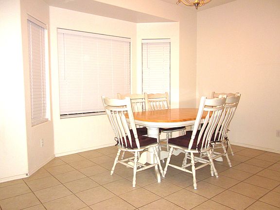 5th image of 903 E Cactus Wren Dr