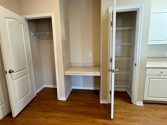 3rd image of 1410 Villa Capri Cir APT 305