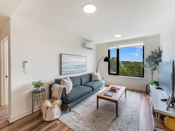 873 Communipaw Avenue image 40 of 90