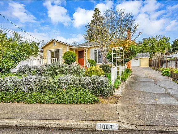 2nd image of 1007 Mountain View Avenue