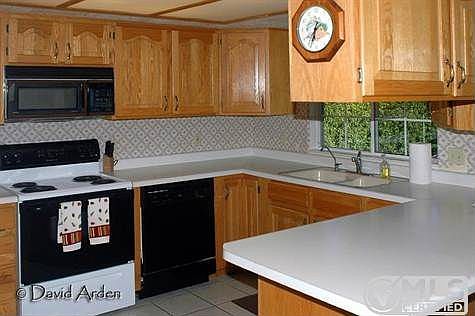 0072_0001 Kitchen