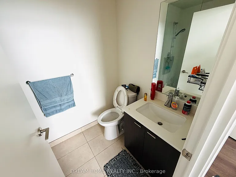 30 Roehampton Ave #2902 — Photo 7