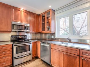 113 Earl Pl, Toronto, ON