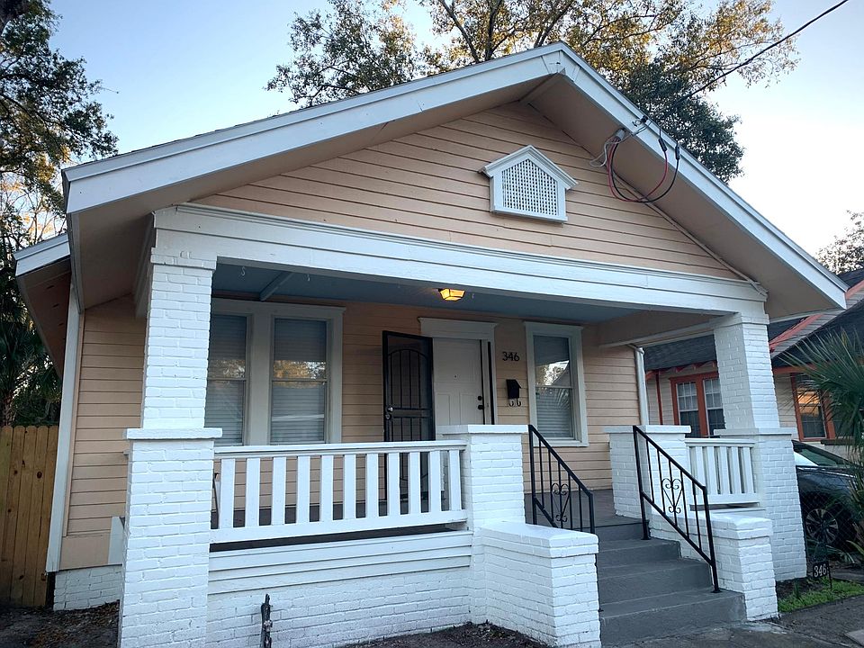 1st image of 346 W 23rd St