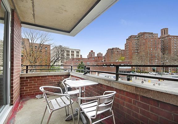 4th image of 573 Grand St APT D207