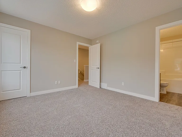 2610 Maple Way NW — Photo 7