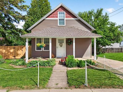 831 S Baird St, Green Bay, WI, 54301