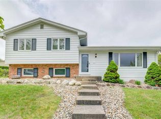 2720 Tomahawk Trl, South Bend, IN 46628