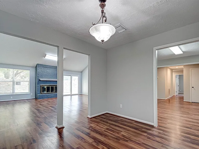 2723 Colony Dr — Photo 13