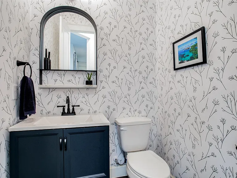1258 Ocean Breeze Dr — Photo 17